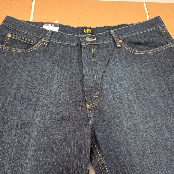 Lee Relaxed Fit Jeans Mens 42x32 Blue Straight Leg Cotton Dark NWT - Picture 4 of 9
